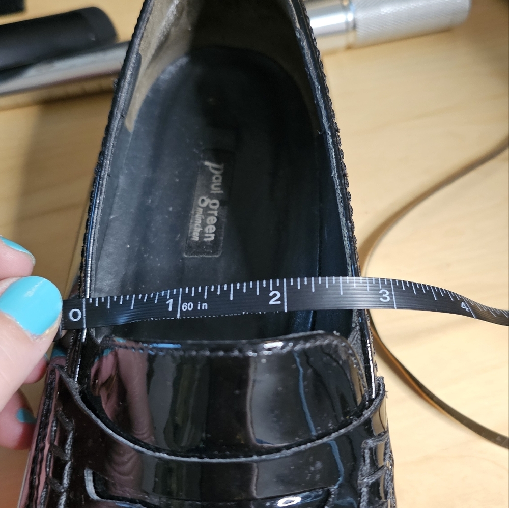 EUC Paul Green black patent leather penny loafers sz 9, fits like 8 or 8.5 - Picture 13 of 15